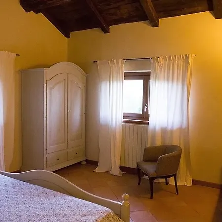 Borgo Serafino Farm stay *
